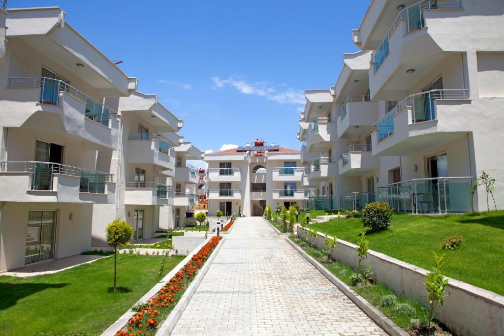 Dream Family Club Hotel Side Exterior photo