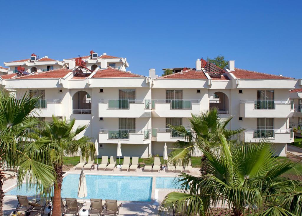 Dream Family Club Hotel Side Exterior photo