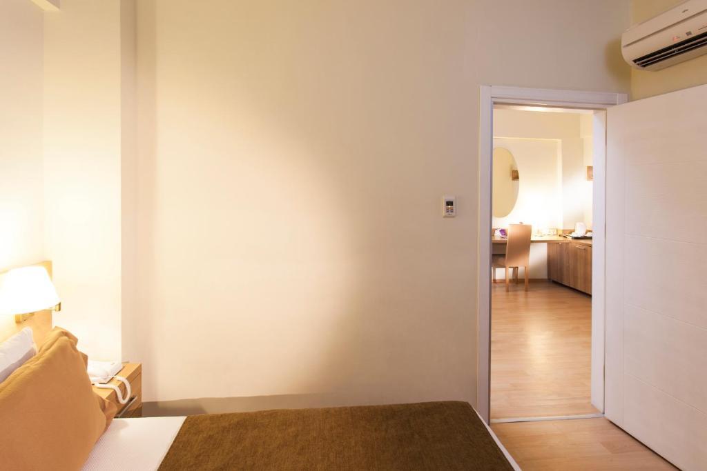 Dream Family Club Hotel Side Room photo
