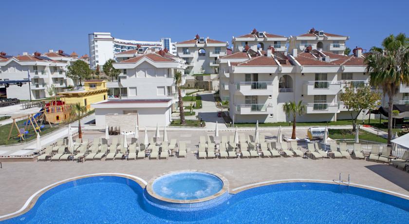 Dream Family Club Hotel Side Exterior photo